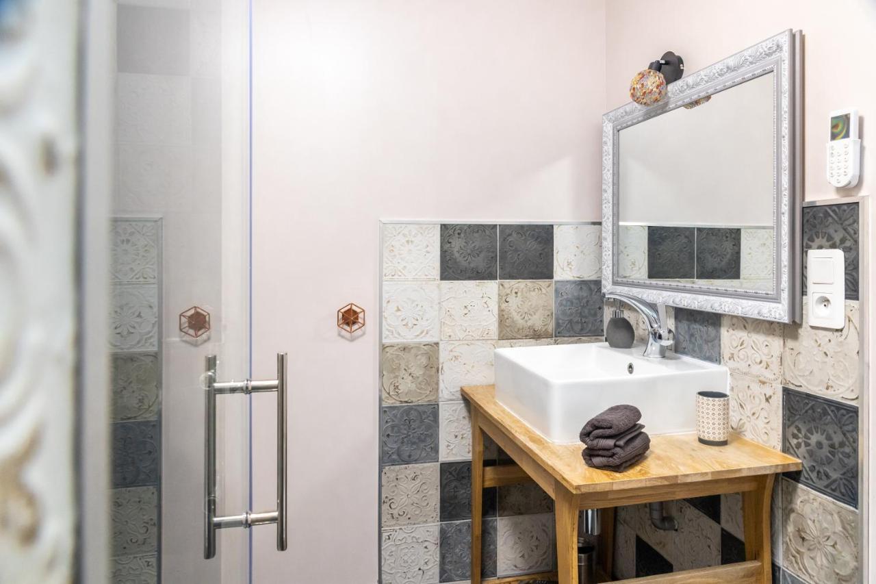 Escapade Place 11 N3- Centre Apartment Dinan